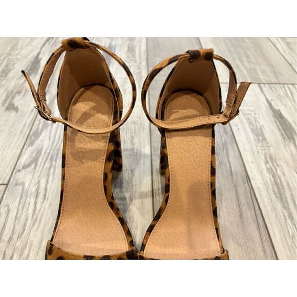 Charlotte Russe Leopard Heels size 7 - Picture 4 of 10